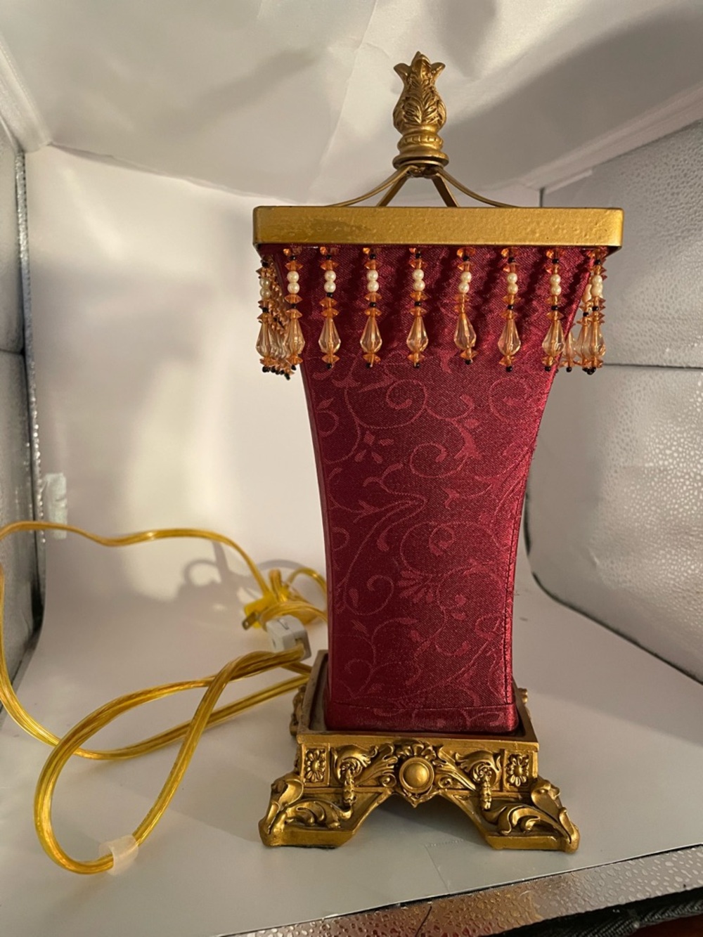Vintage Lamp Beaded Red Fabric Shade Tassel Fringe Gold - Picture 4 of 13
